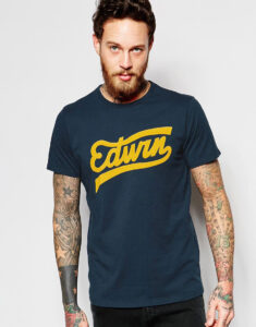 T-Shirt Logo Script Print
